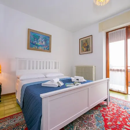 Apartmán La Verbanina Private Garden - Happy *