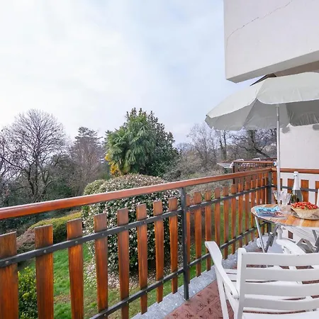Apartment La Verbanina - Happy *