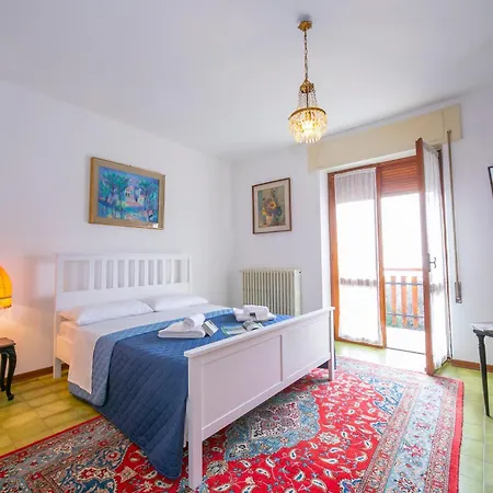 Apartment La Verbanina - Happy