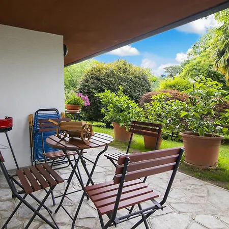 Daire La Verbanina Private Garden - Happy