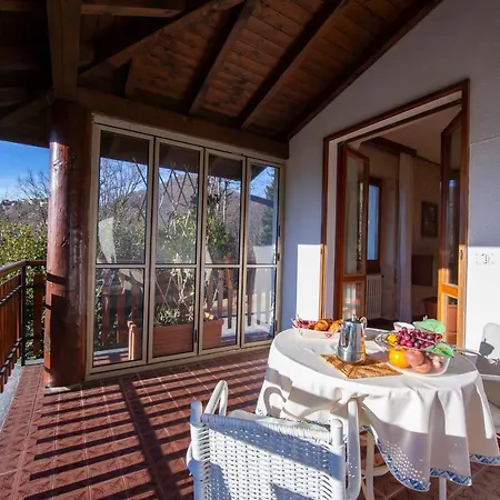 Apartment La Verbanina - Happy