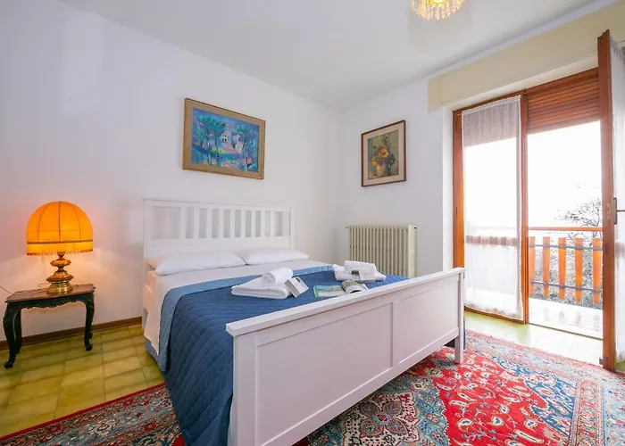 Lejlighed La Verbanina Private Garden - Happy *