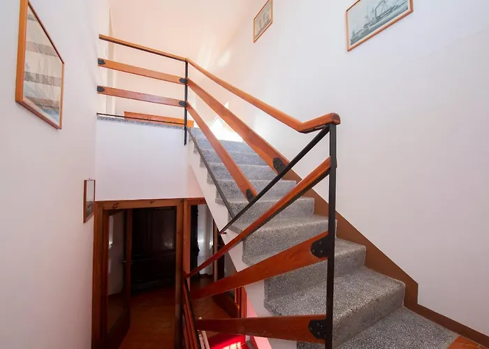 아파트 La Verbanina Private Garden - Happy 기파