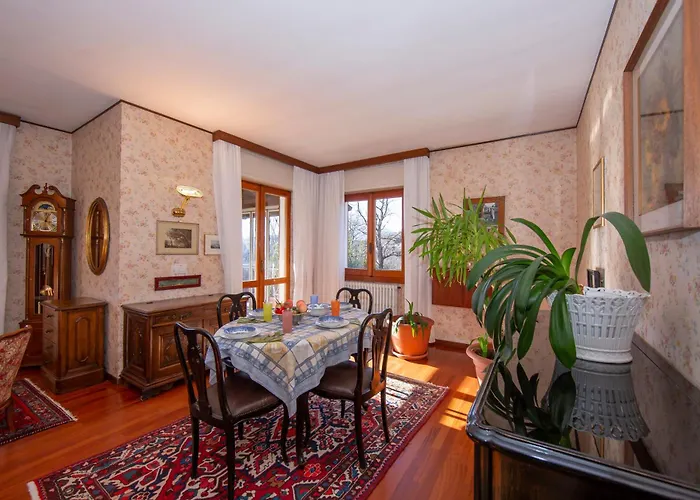 아파트 La Verbanina Private Garden - Happy *