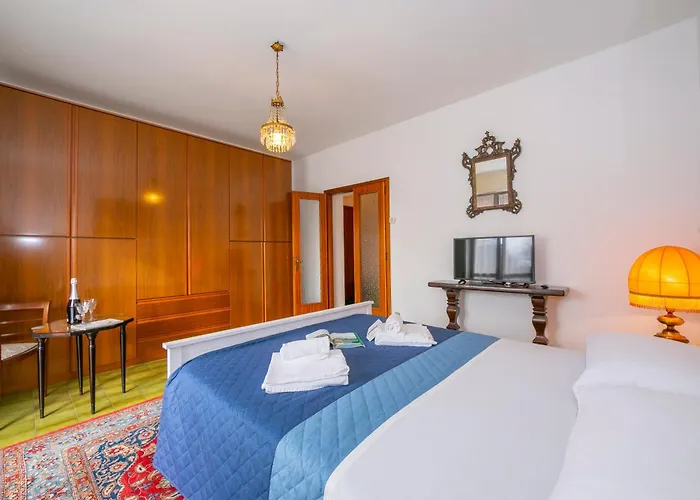 La Verbanina Private Garden - Happy Διαμέρισμα *