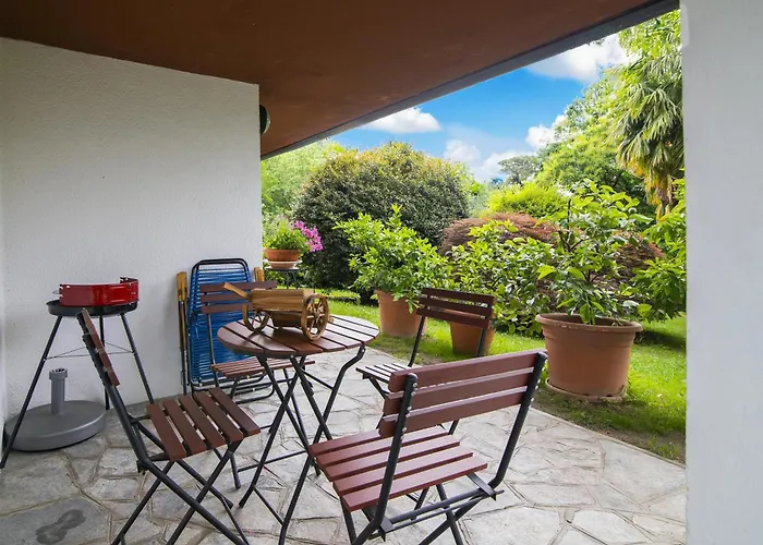 Lejlighed La Verbanina Private Garden - Happy